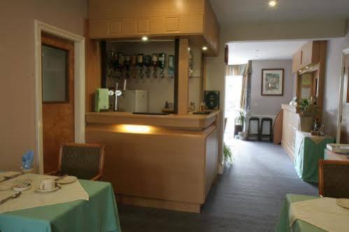 Heath Lodge Hotel Nr Nec 비켄힐 외부 사진